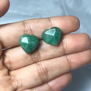 VINTAGE NATURAL EMERALD HEART 💚 EARRINGS